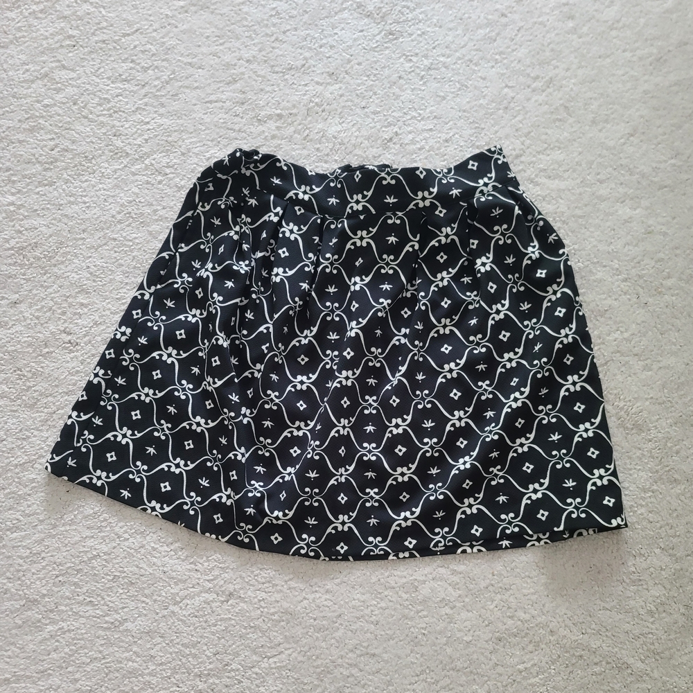 Smart Set Black and White Skirt